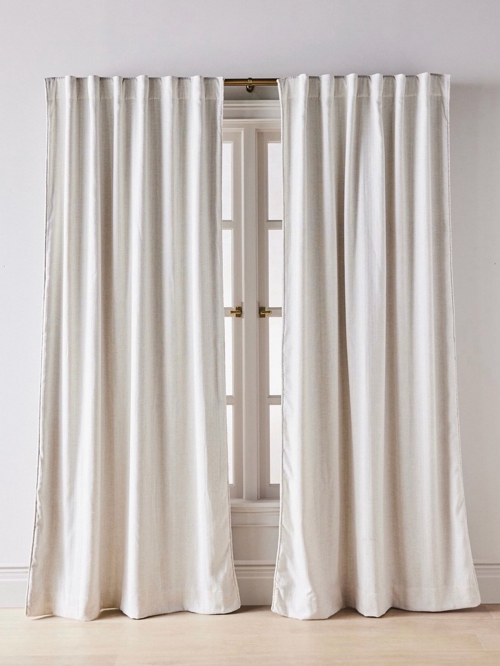 96 x 50 Anthropologie Rowen woven blackout ruched piping curtain panel cream